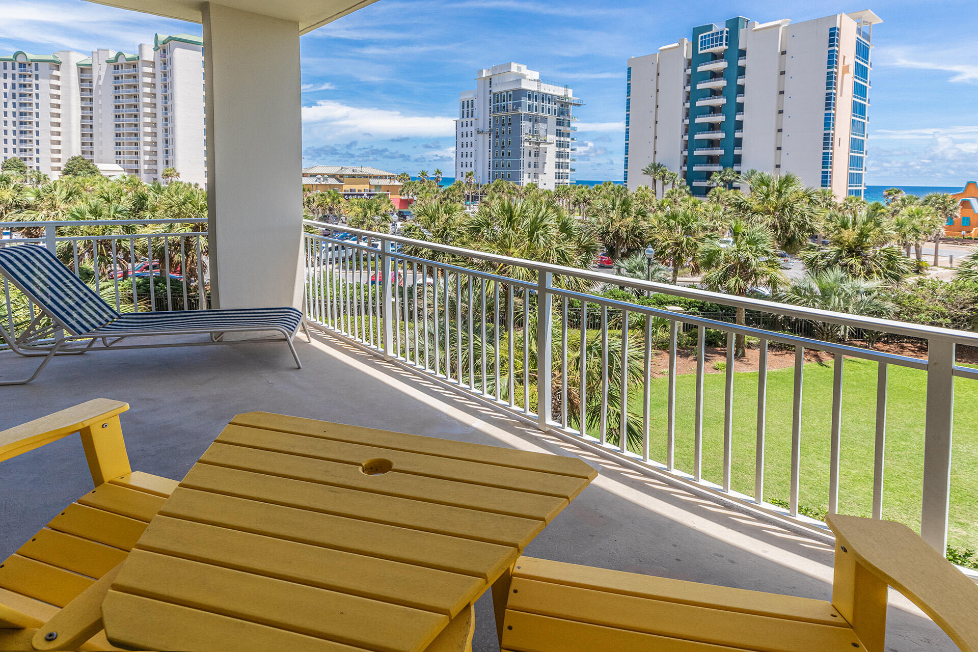 STERLING SHORES - Residential