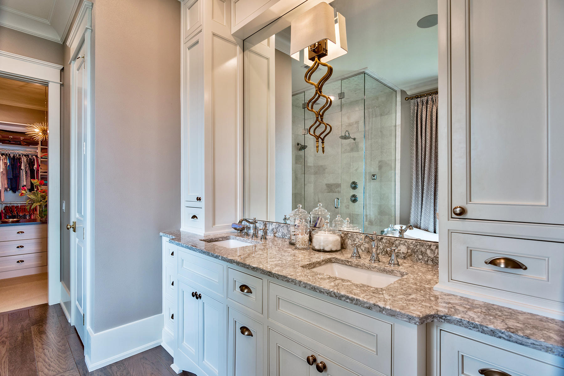 PEACOCKS POINT - Residential