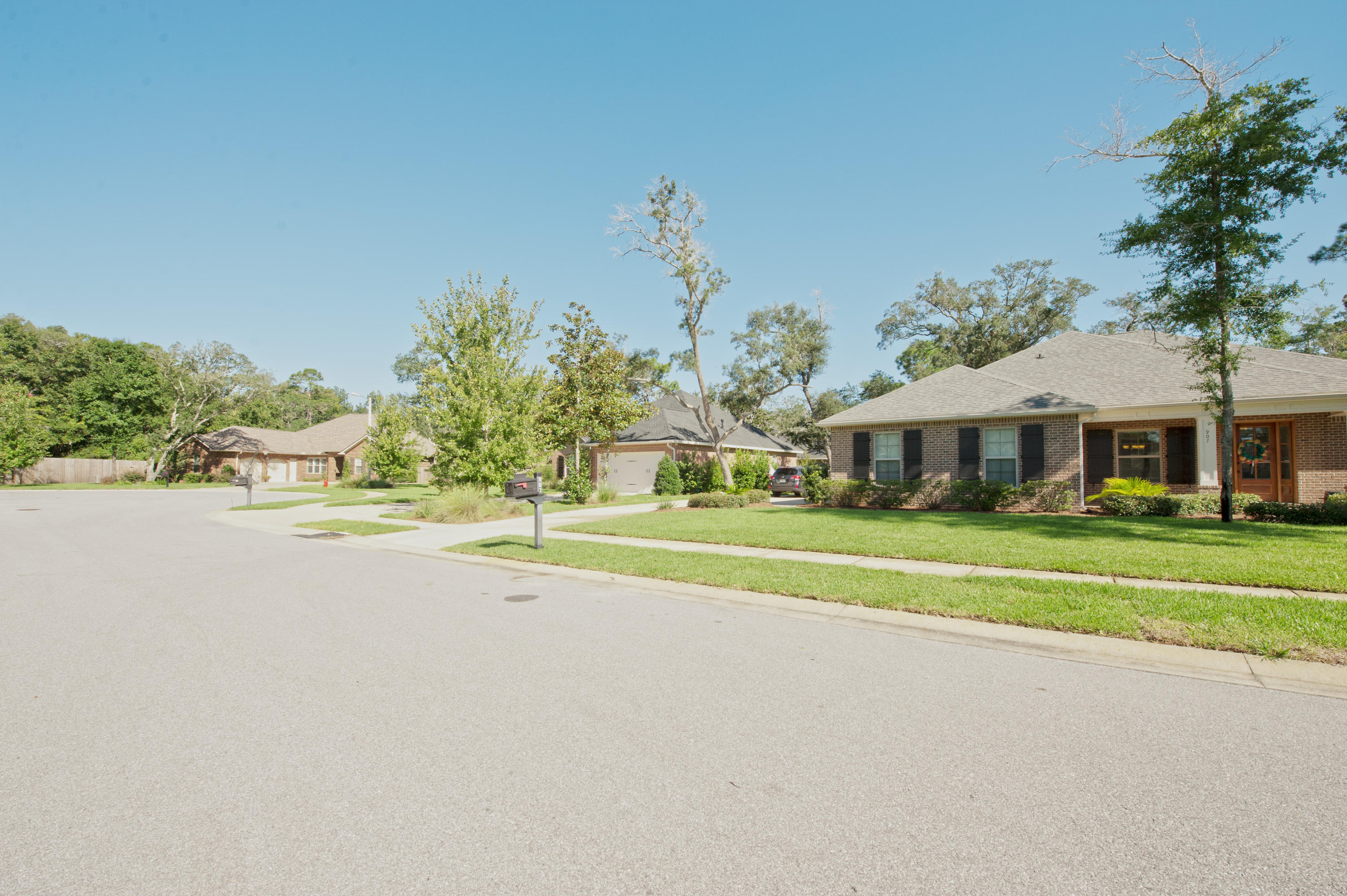 MAGNOLIA WOODS - Residential