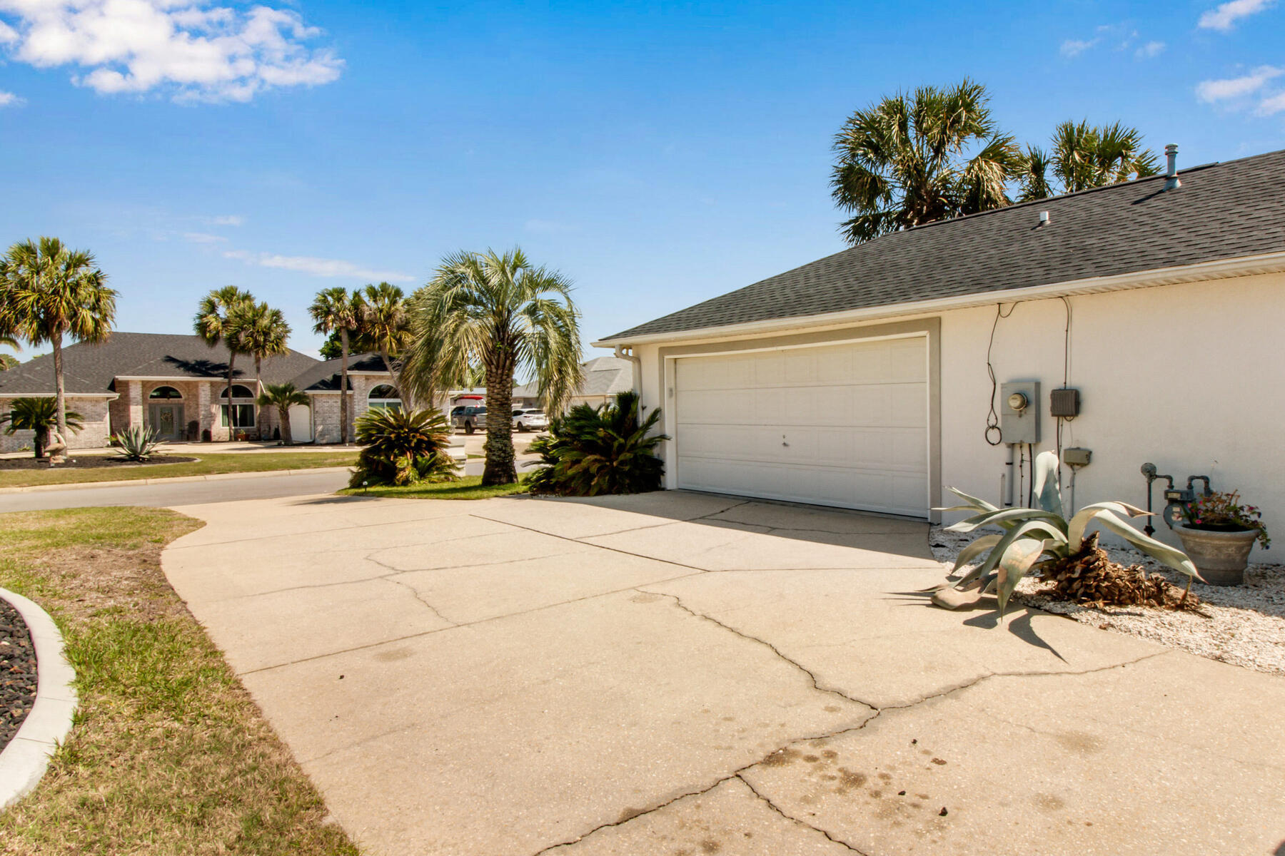 CHANDELLE - Residential