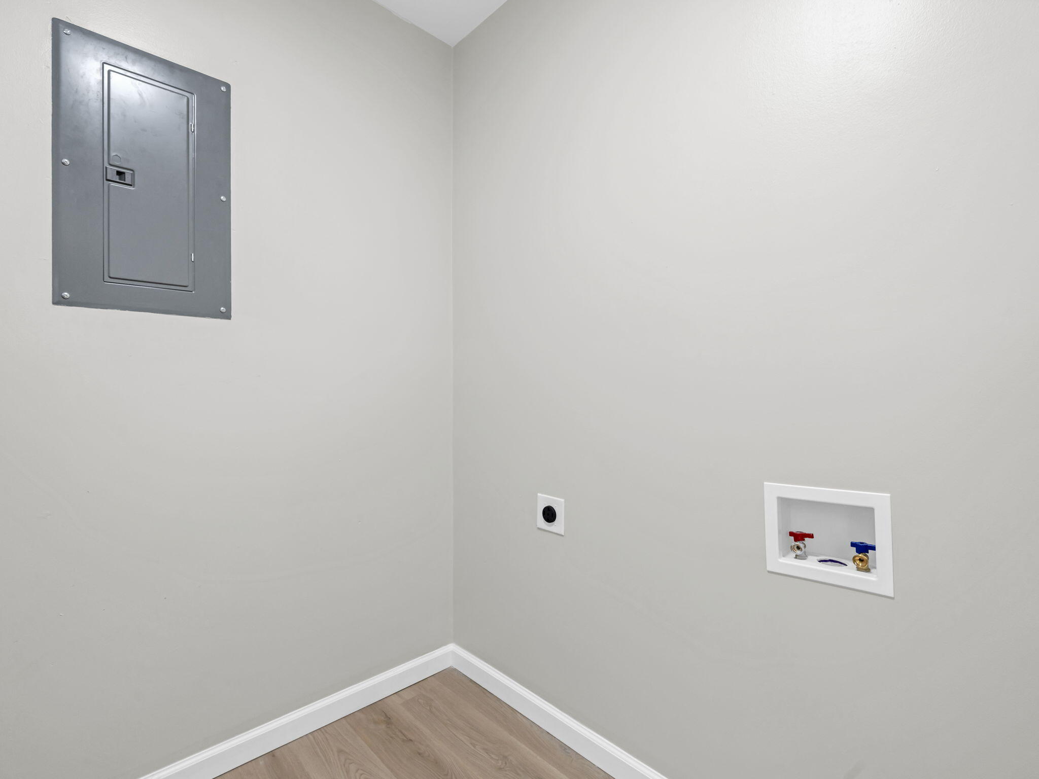 BEL-AIR S/D LOT 29 BLK 1 - Residential