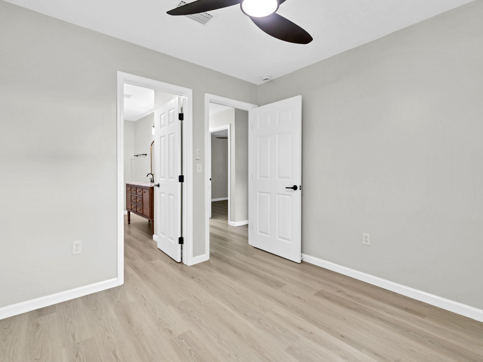 BEL-AIR S/D LOT 29 BLK 1 - Residential