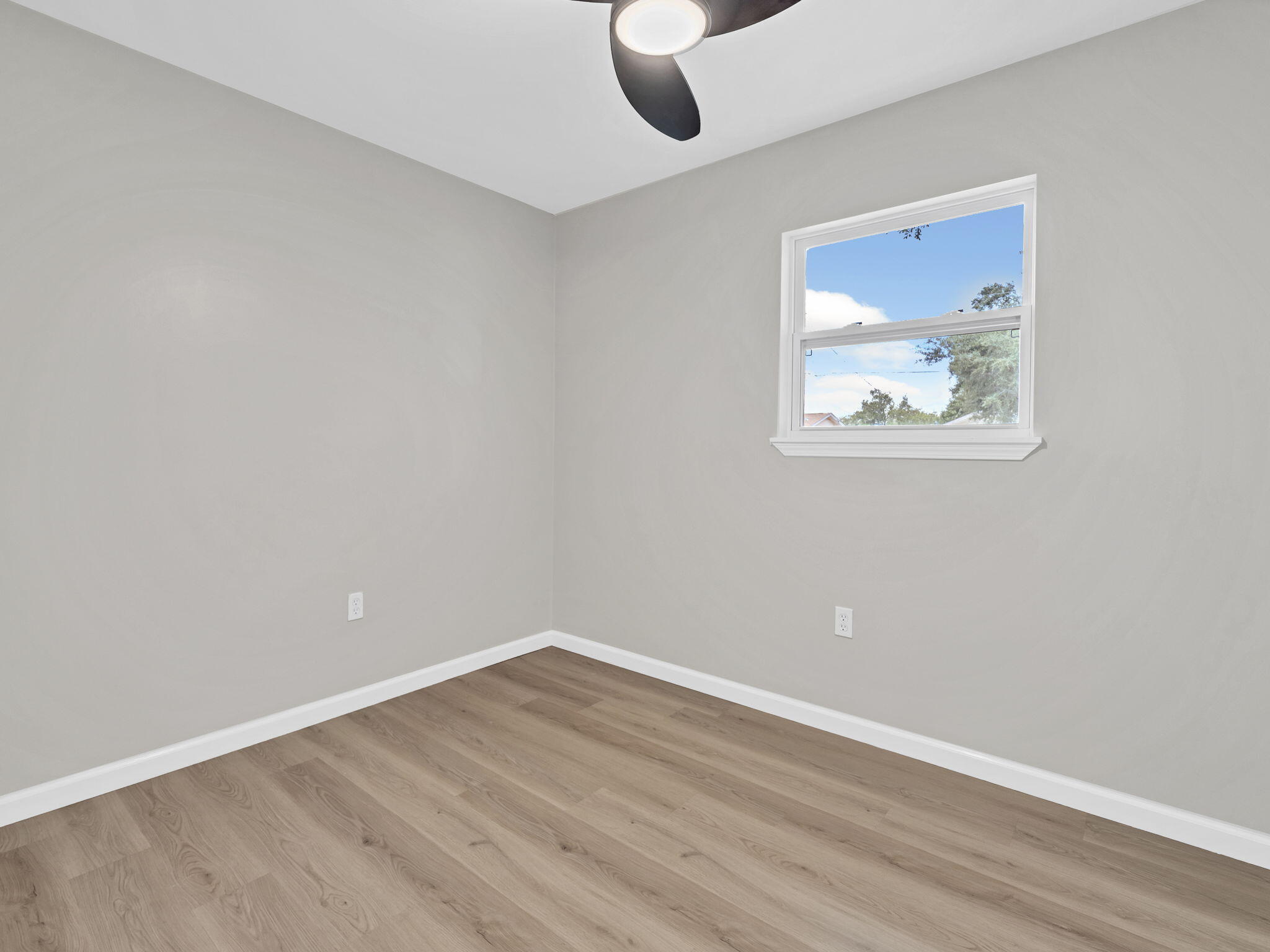 BEL-AIR S/D LOT 29 BLK 1 - Residential