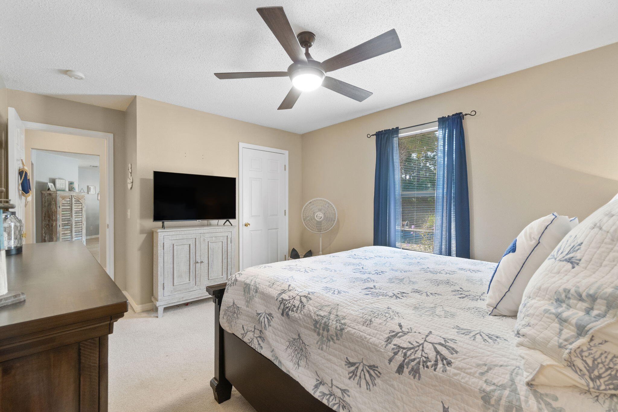 HOLLEY BY THE SEA - Residential