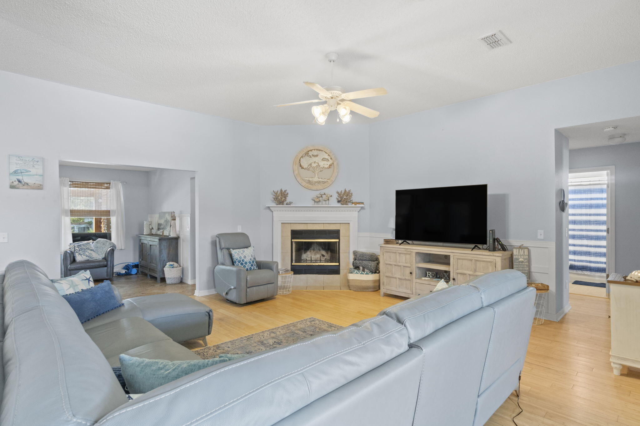 HOLLEY BY THE SEA - Residential