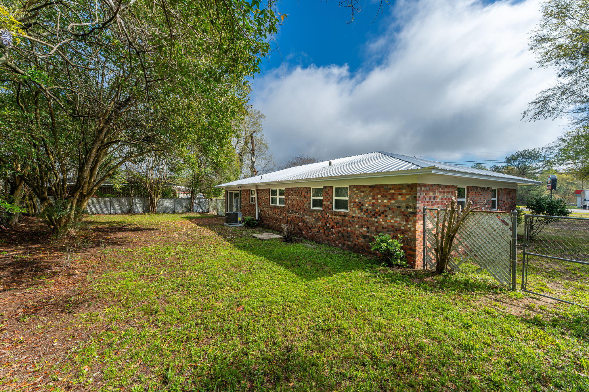 PAXTON HEIGHTS - Residential