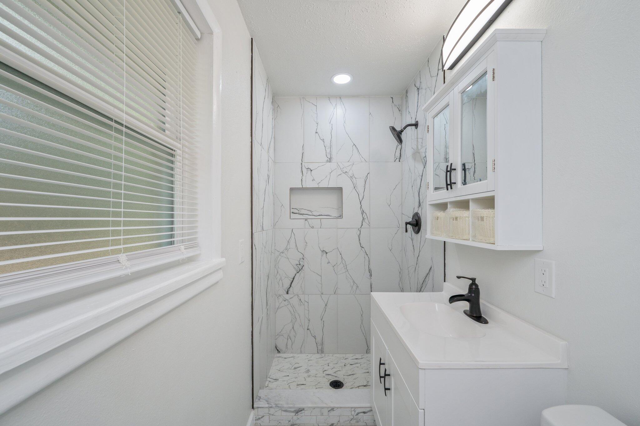 PAXTON HEIGHTS - Residential