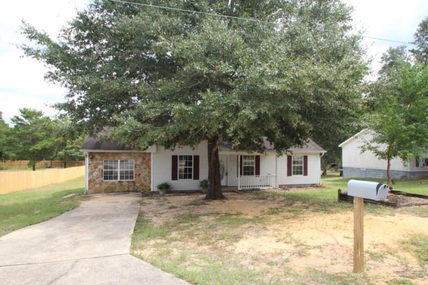 Work at Eglin? This home is conveniently located off of 285 in Mossy Head!. Great 3 bedroom 2 full bath home with mostly laminate and tile floors. Large living room plus roomy family or game room! Split bedroom plan and master bedroom has HUGE walk-in closet!! Spacious kitchen with all appliances. Inside utility room. Large HALF ACRE LOT!!!