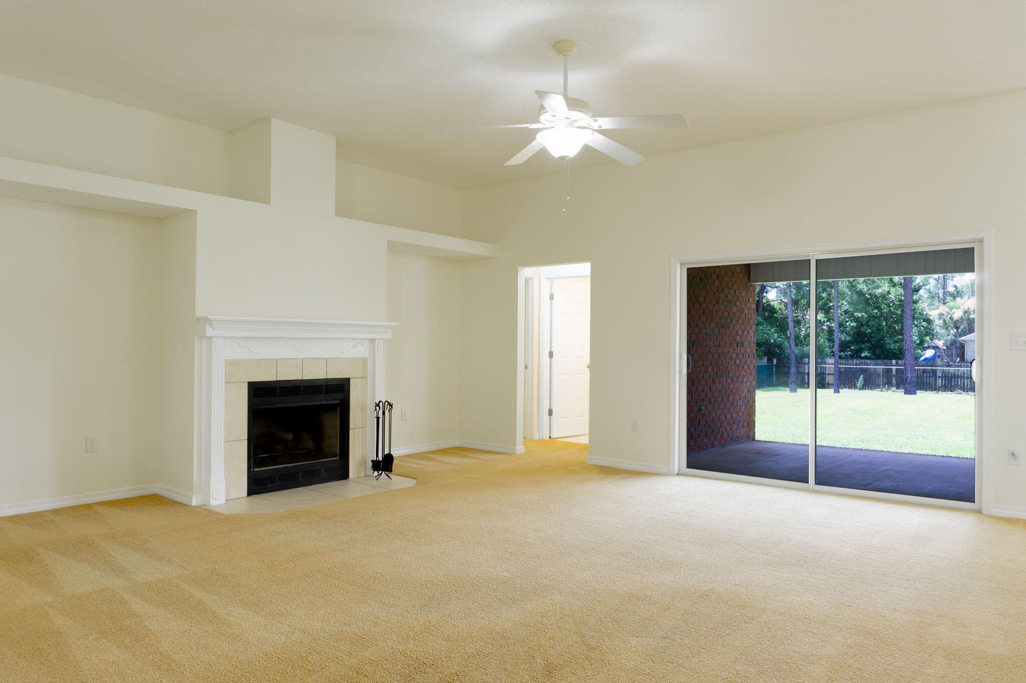 HOLLEY BY THE SEA - Residential