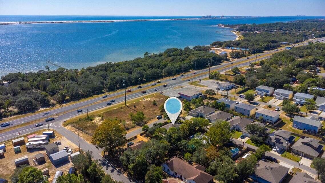 CRESCENT SHORES - Residential