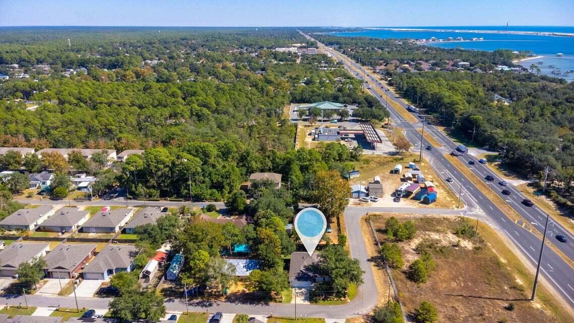 CRESCENT SHORES - Residential