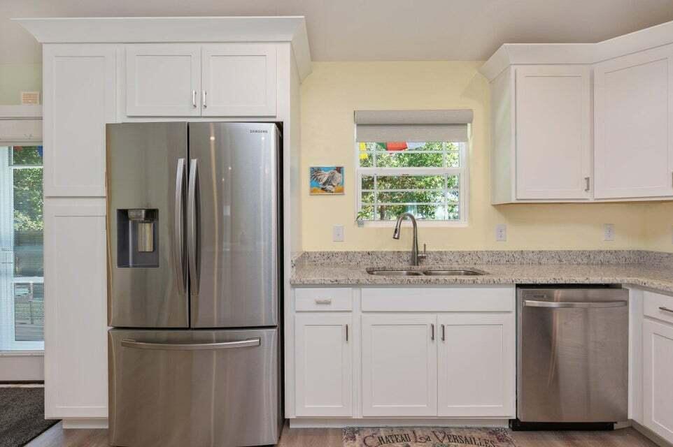 CRESCENT SHORES - Residential