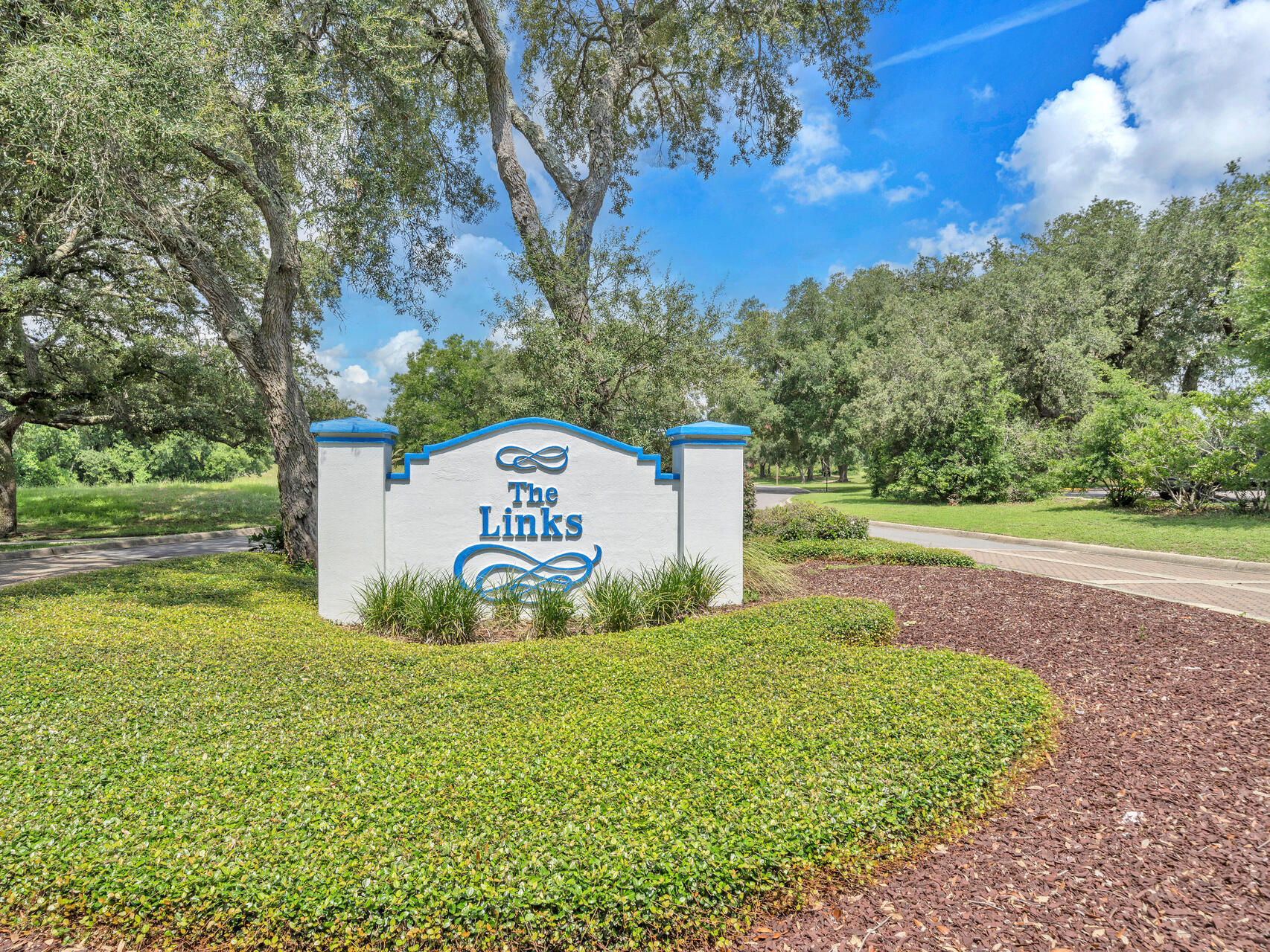 LAKE LORRAINE ESTLINKS AT SHALIMAR POINTE LOT 6 - Residential