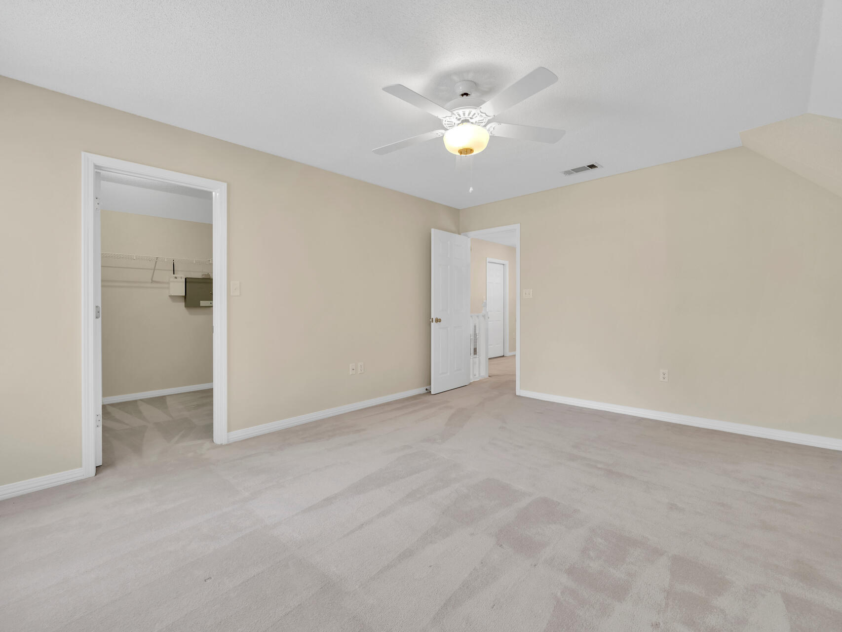 LAKE LORRAINE ESTLINKS AT SHALIMAR POINTE LOT 6 - Residential