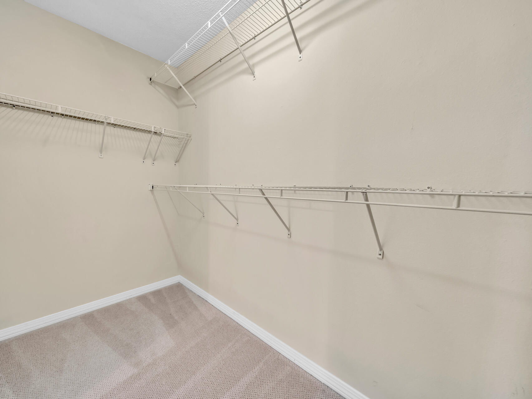 LAKE LORRAINE ESTLINKS AT SHALIMAR POINTE LOT 6 - Residential
