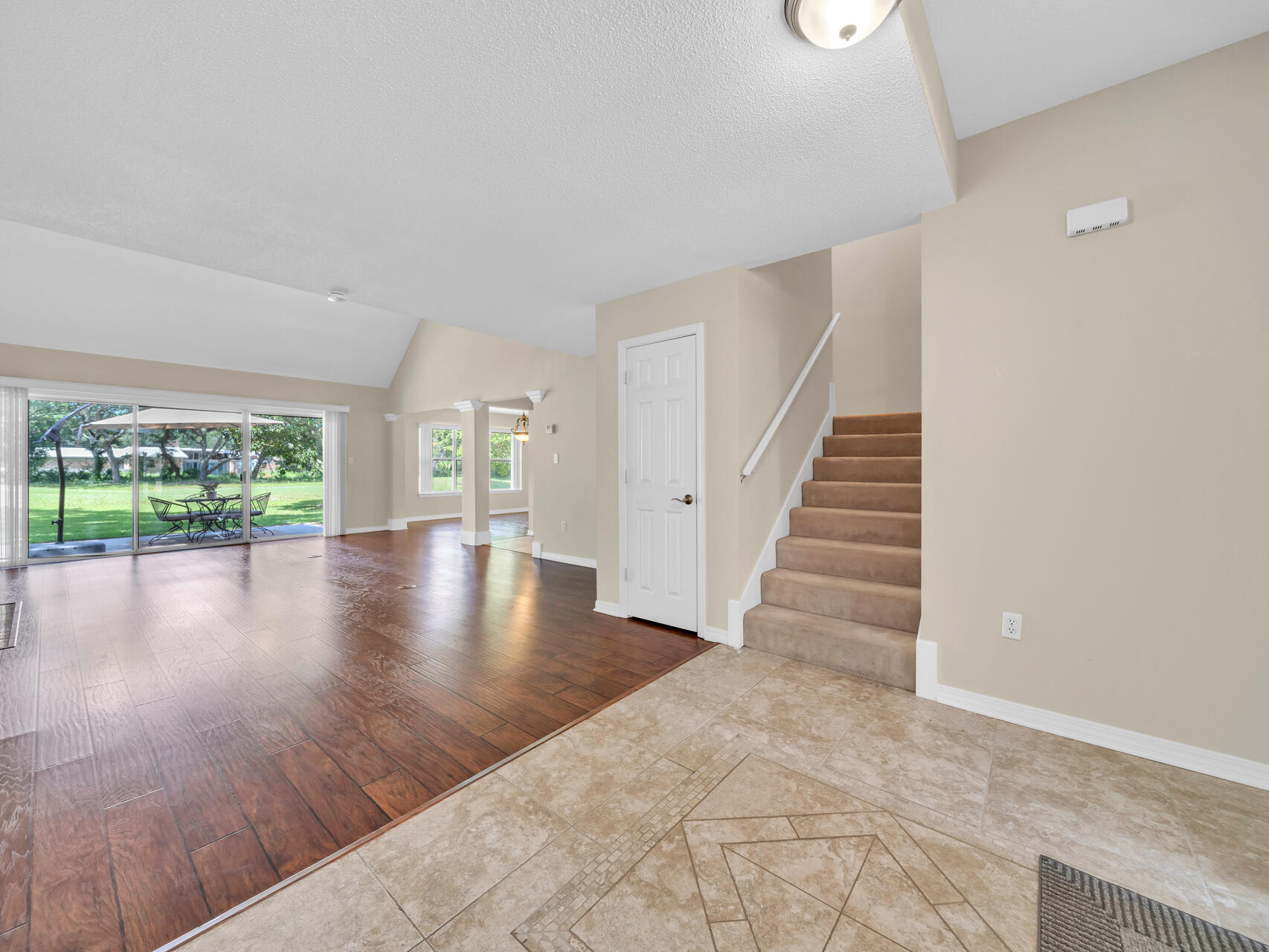 LAKE LORRAINE ESTLINKS AT SHALIMAR POINTE LOT 6 - Residential