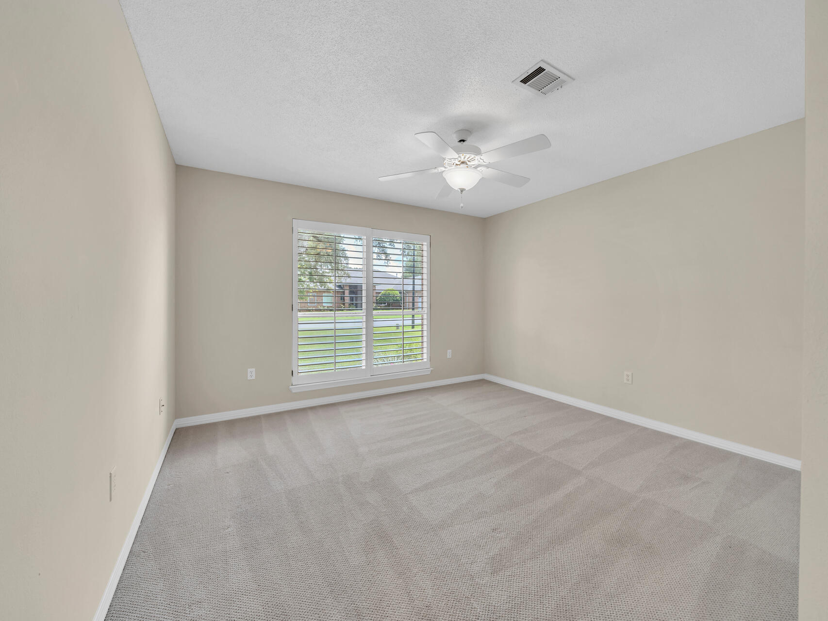 LAKE LORRAINE ESTLINKS AT SHALIMAR POINTE LOT 6 - Residential