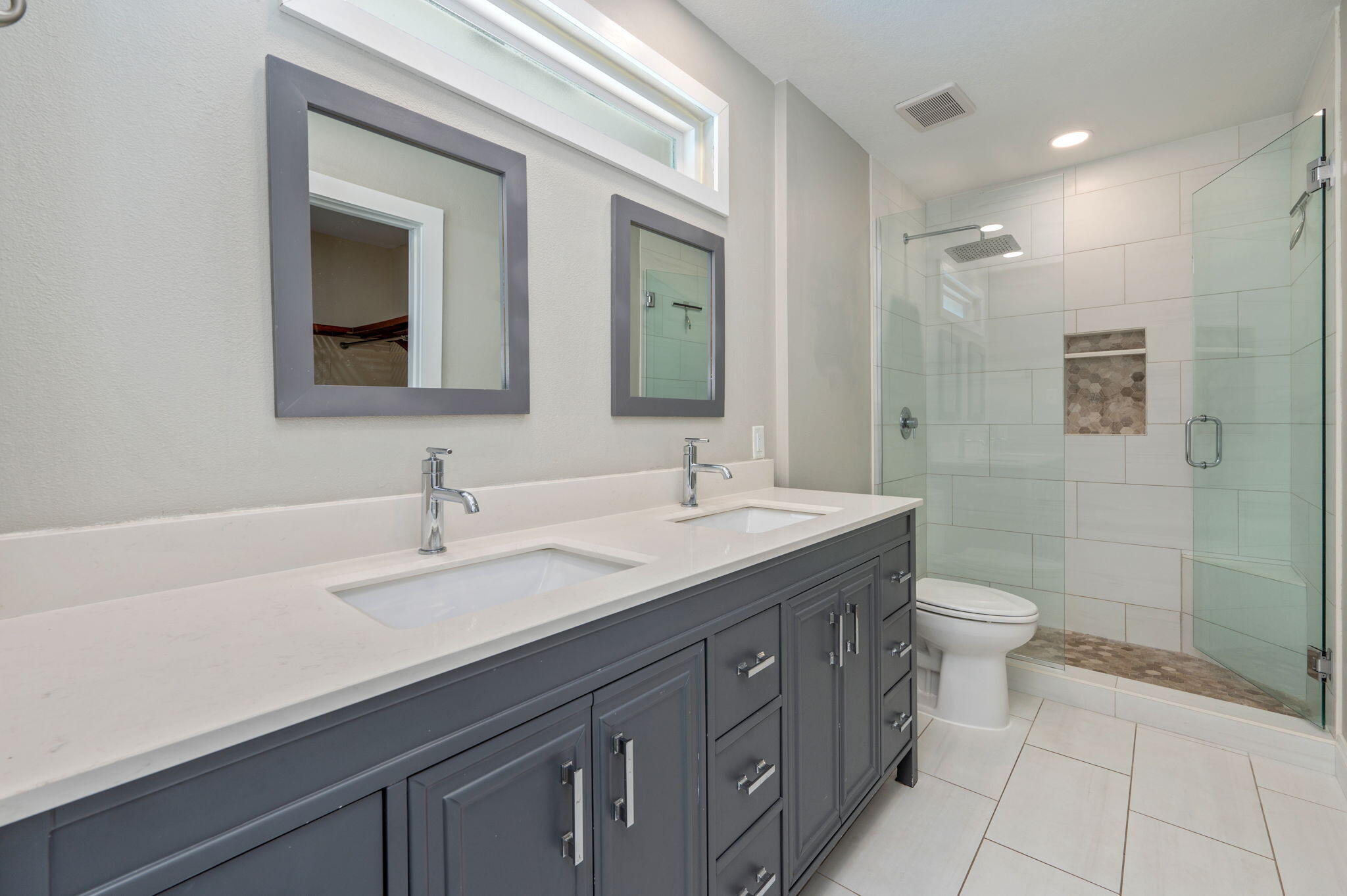 COUNTRY CLUB ESTATES - Residential Lease
