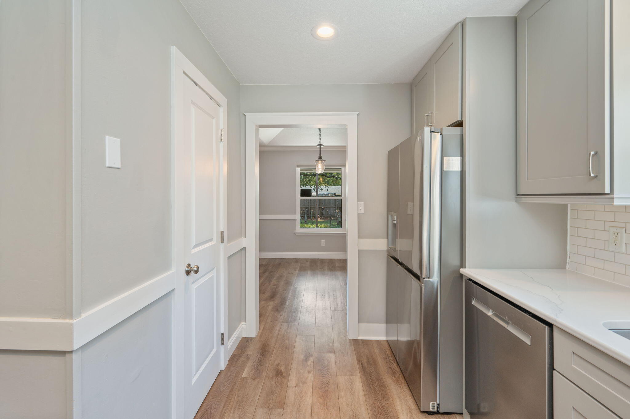 COUNTRY CLUB ESTATES - Residential Lease