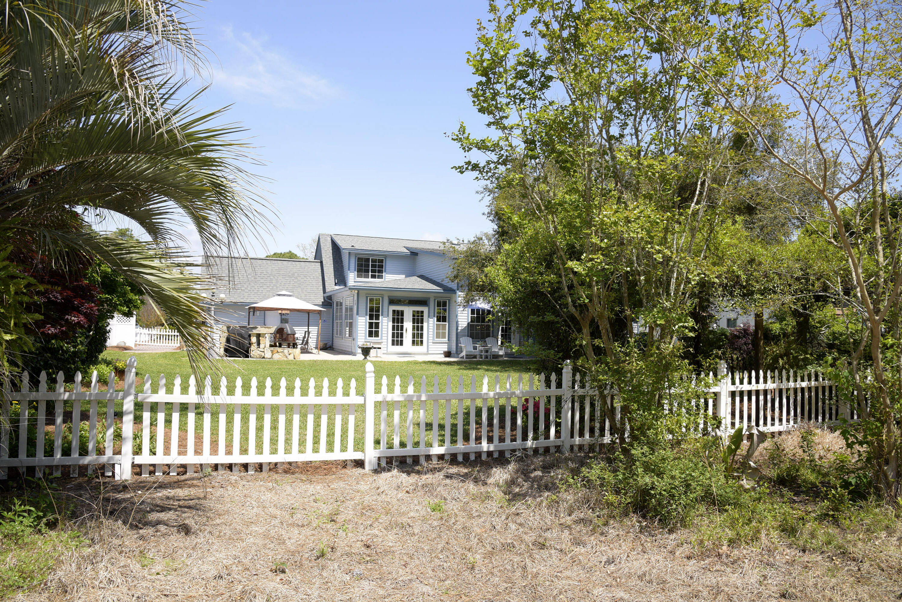 RAINTREE ESTATES - Residential