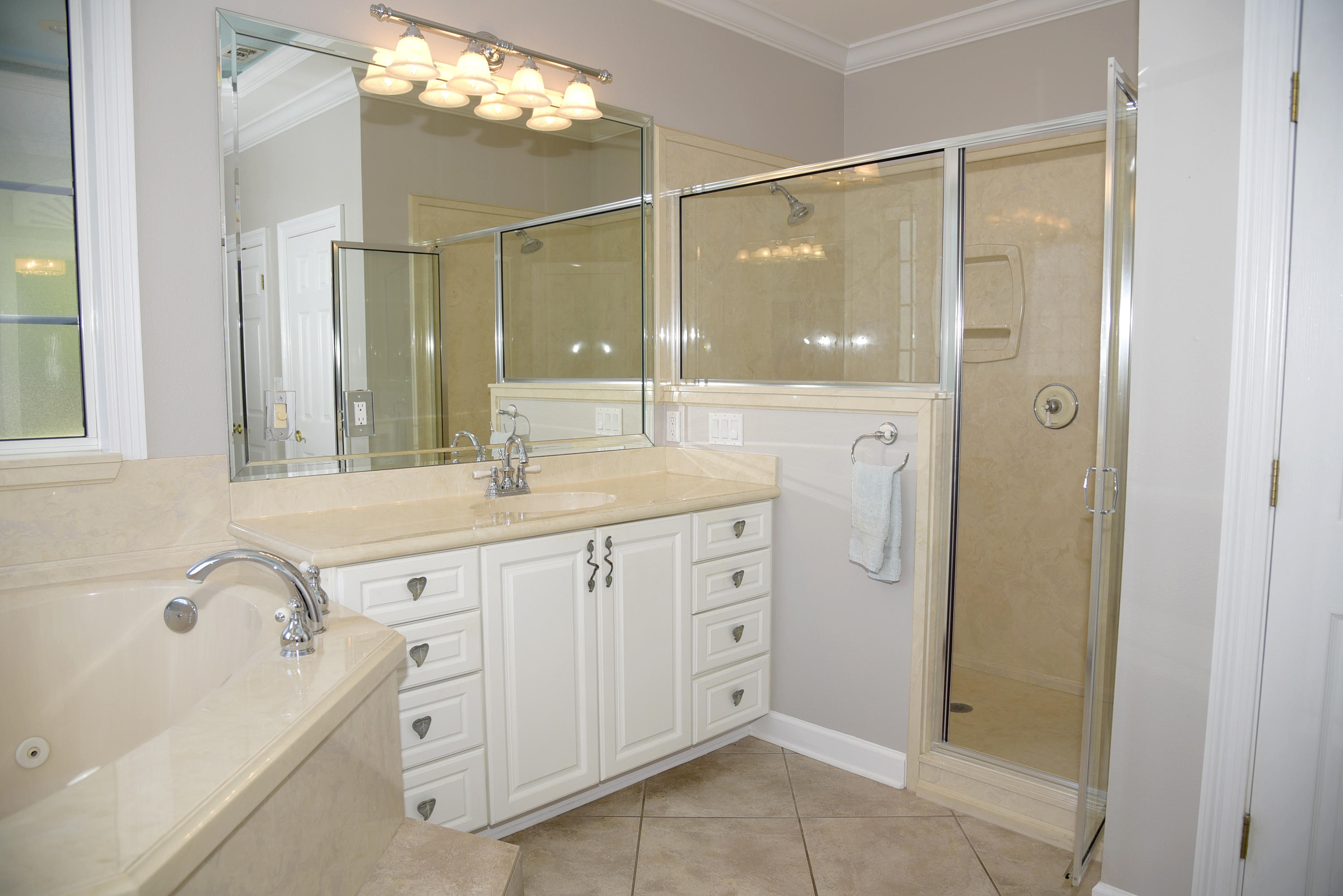 RAINTREE ESTATES - Residential