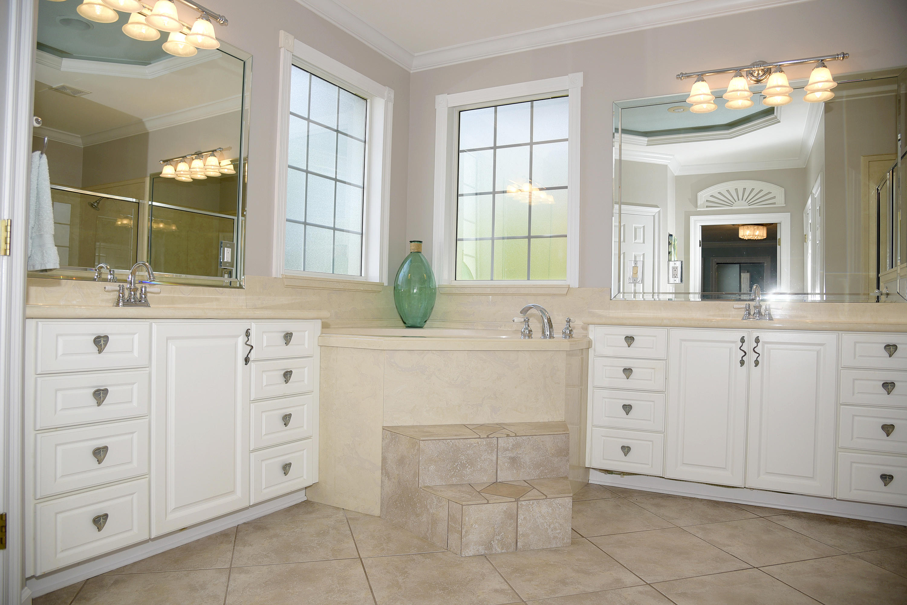 RAINTREE ESTATES - Residential