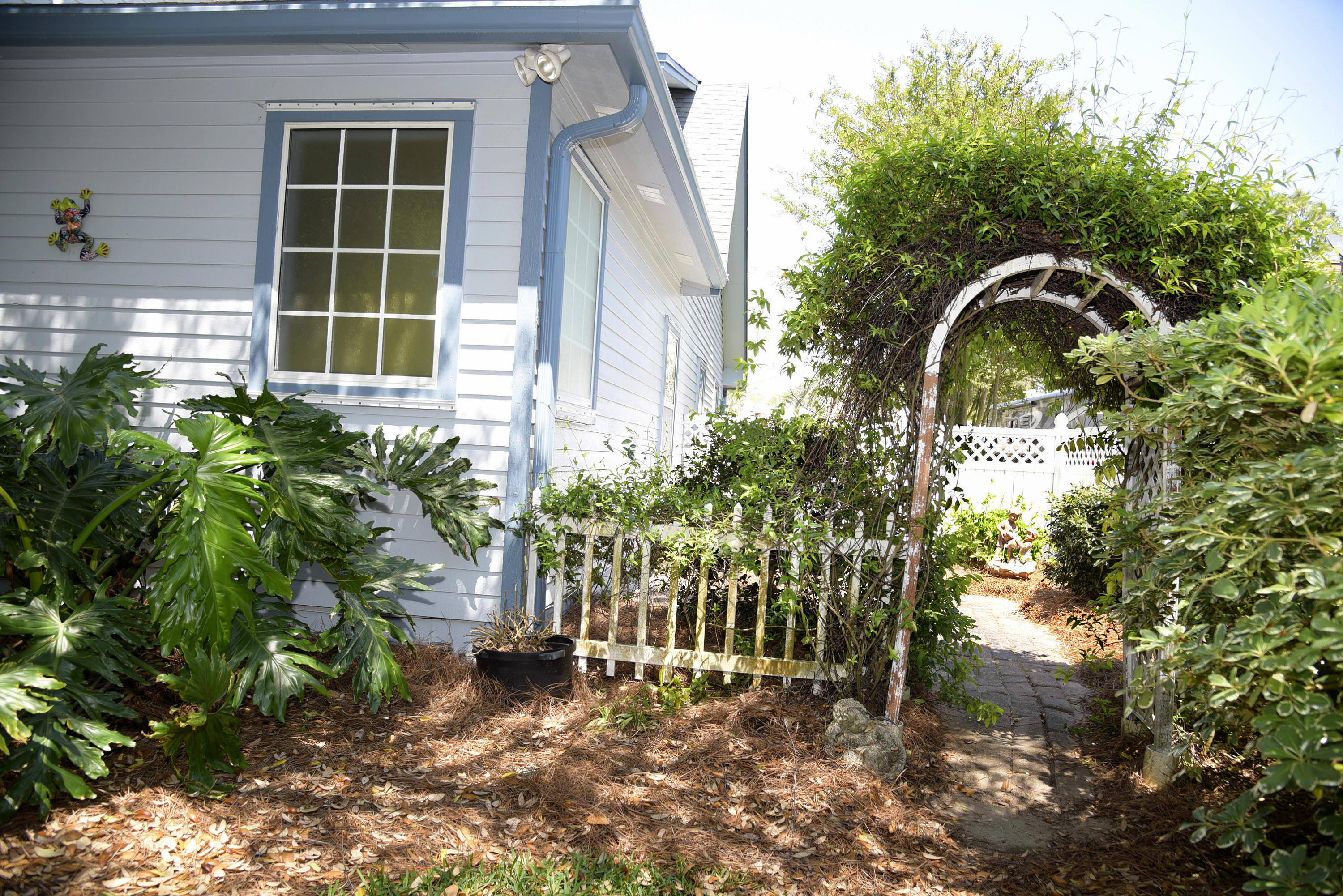 RAINTREE ESTATES - Residential
