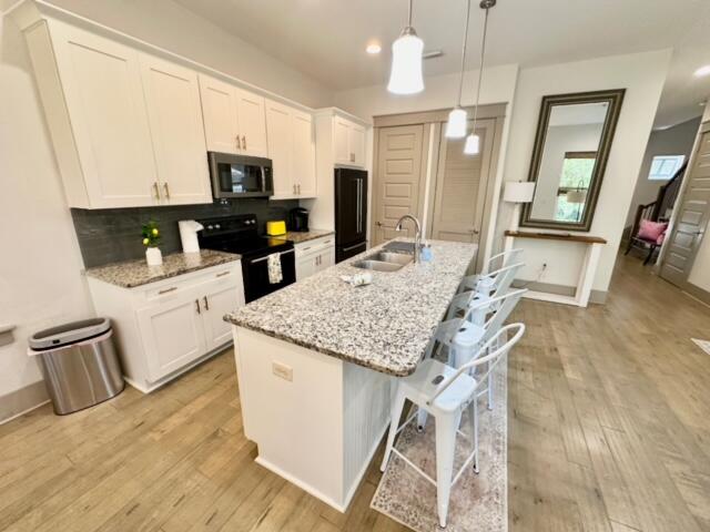 FRANGISTA BEACH 2ND ADDN - Residential Lease