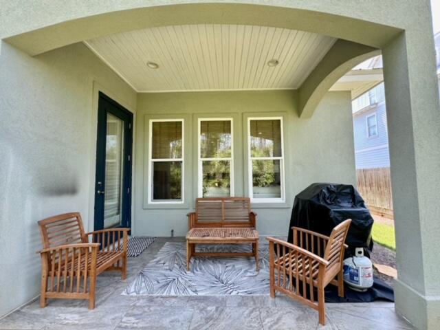 FRANGISTA BEACH 2ND ADDN - Residential Lease