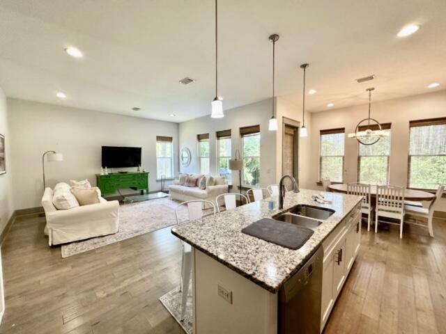 FRANGISTA BEACH 2ND ADDN - Residential Lease