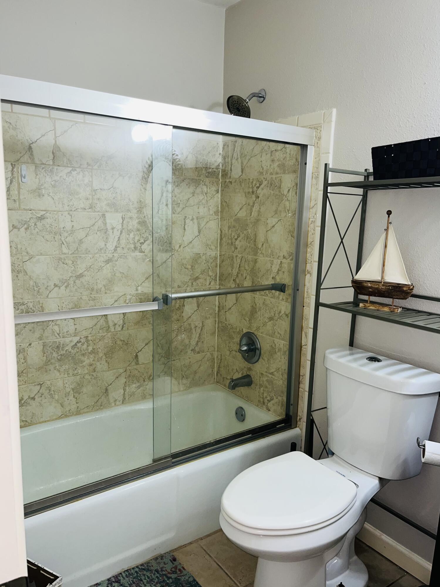 MIRAMAR ESTATES 4TH ADDN - Residential