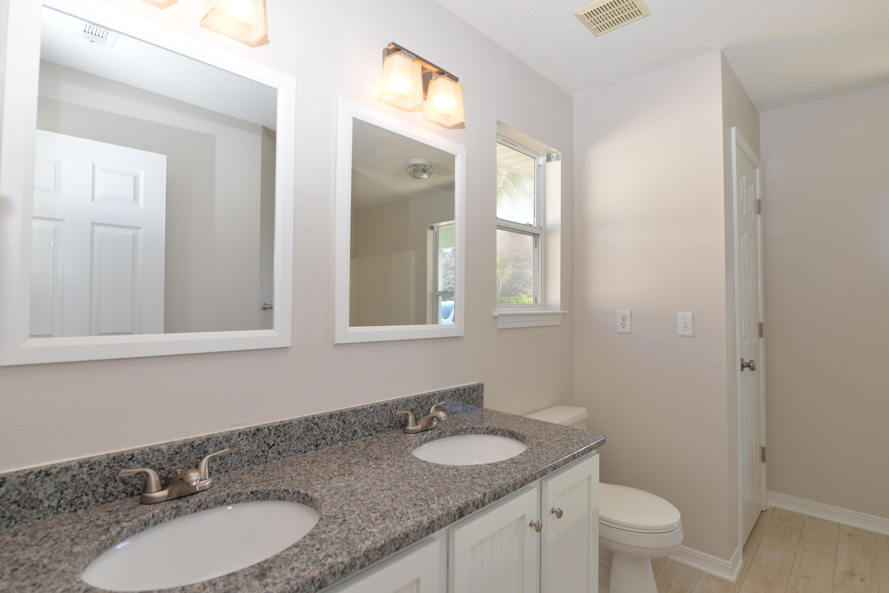 MARAVILLA COTTAGES - Residential