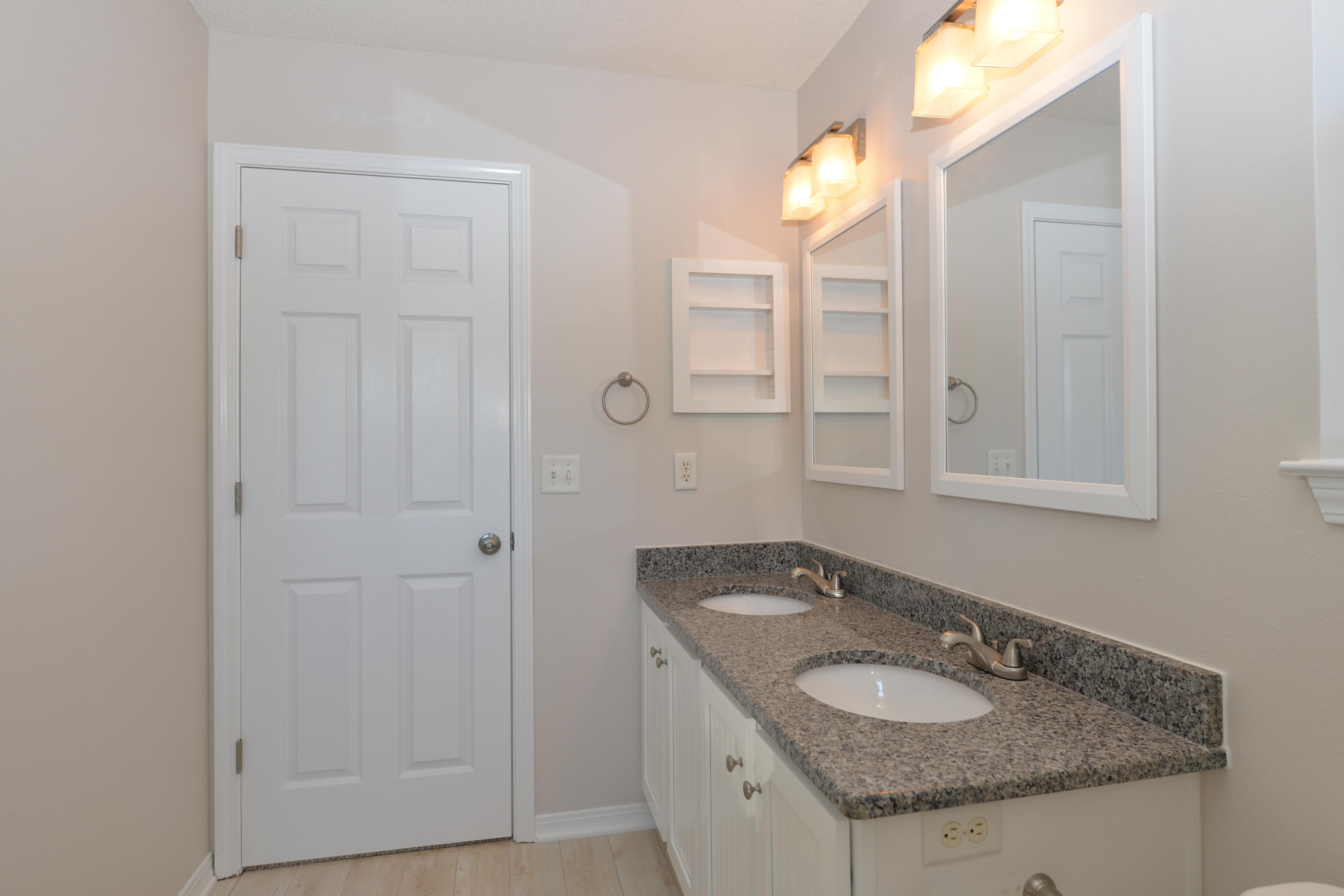 MARAVILLA COTTAGES - Residential