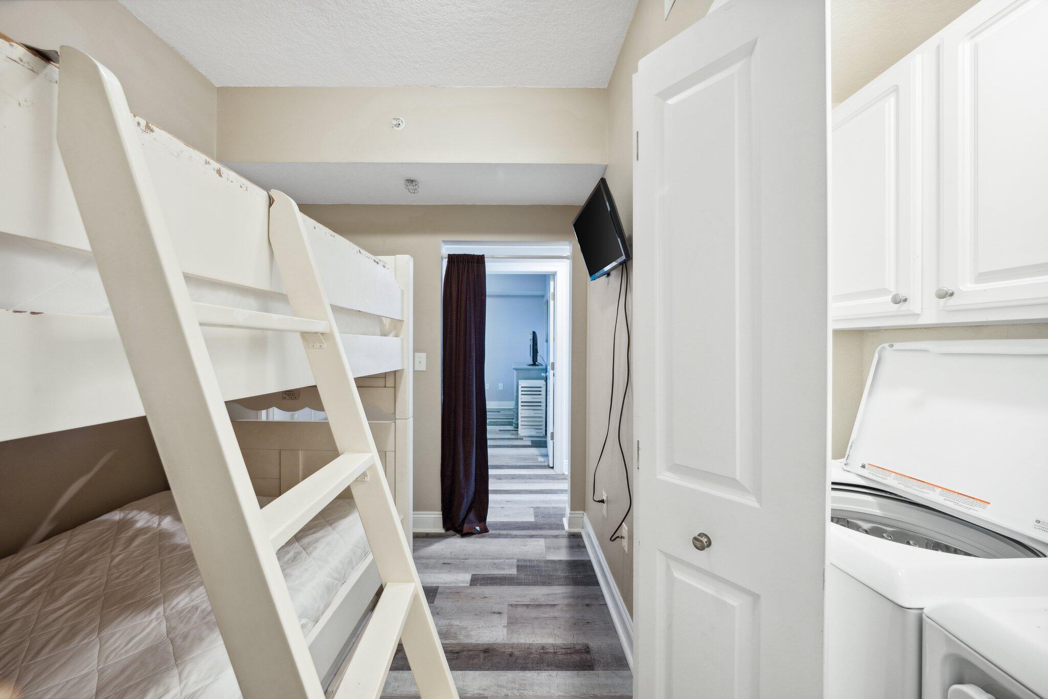 PALAZZO CONDOMINIUM - Residential