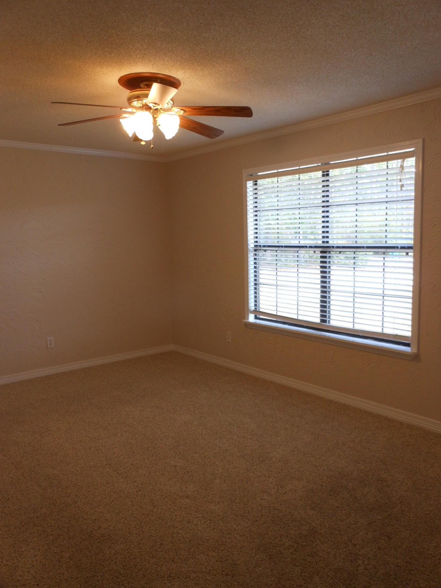EAST BAY RIVER ESTATES - Residential Lease