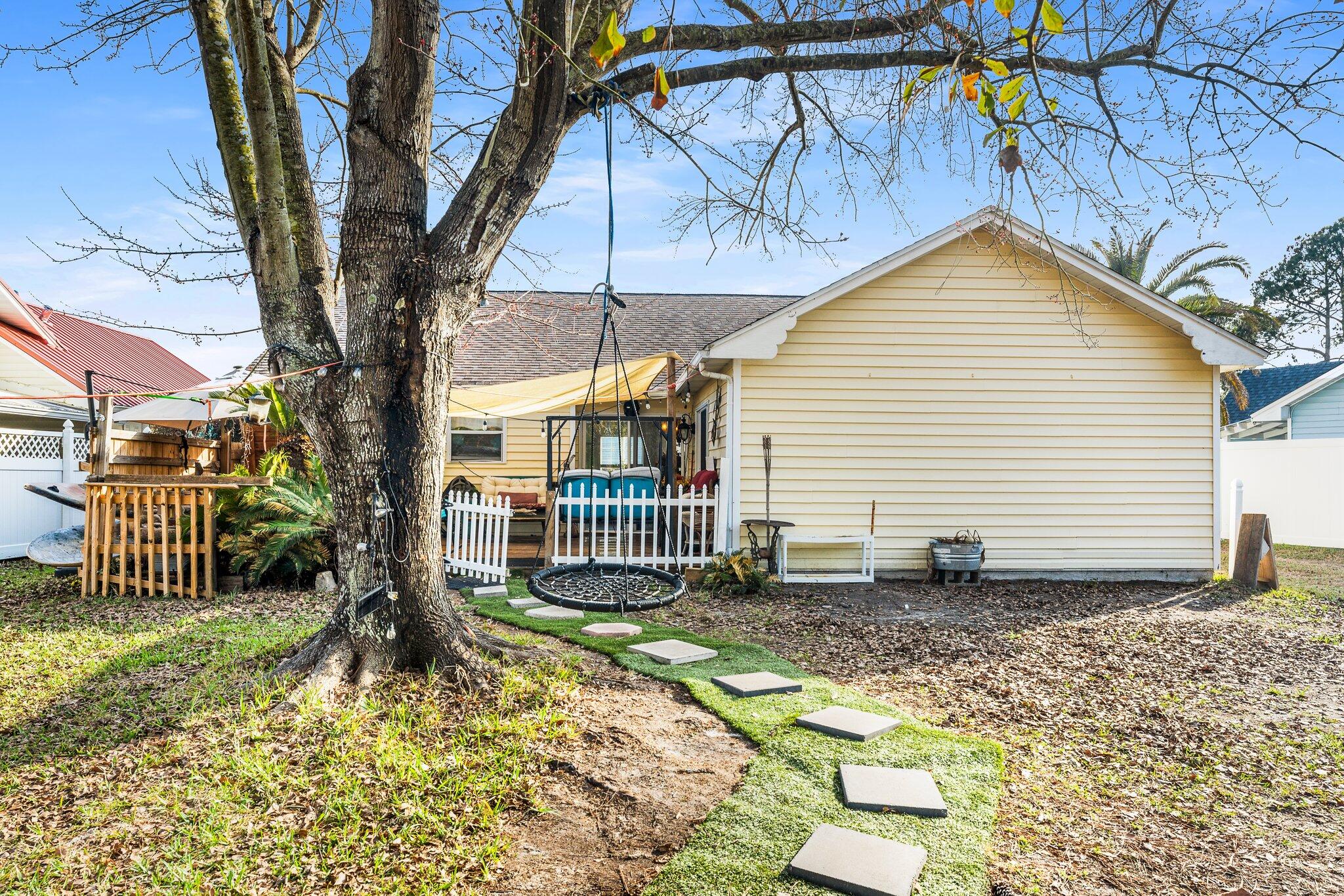 HERITAGE VILLAGE - Residential