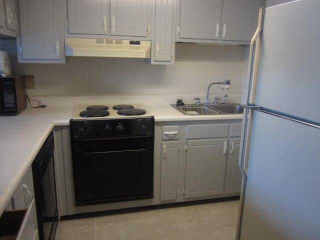 CHATEAU BY THE SEA - Residential