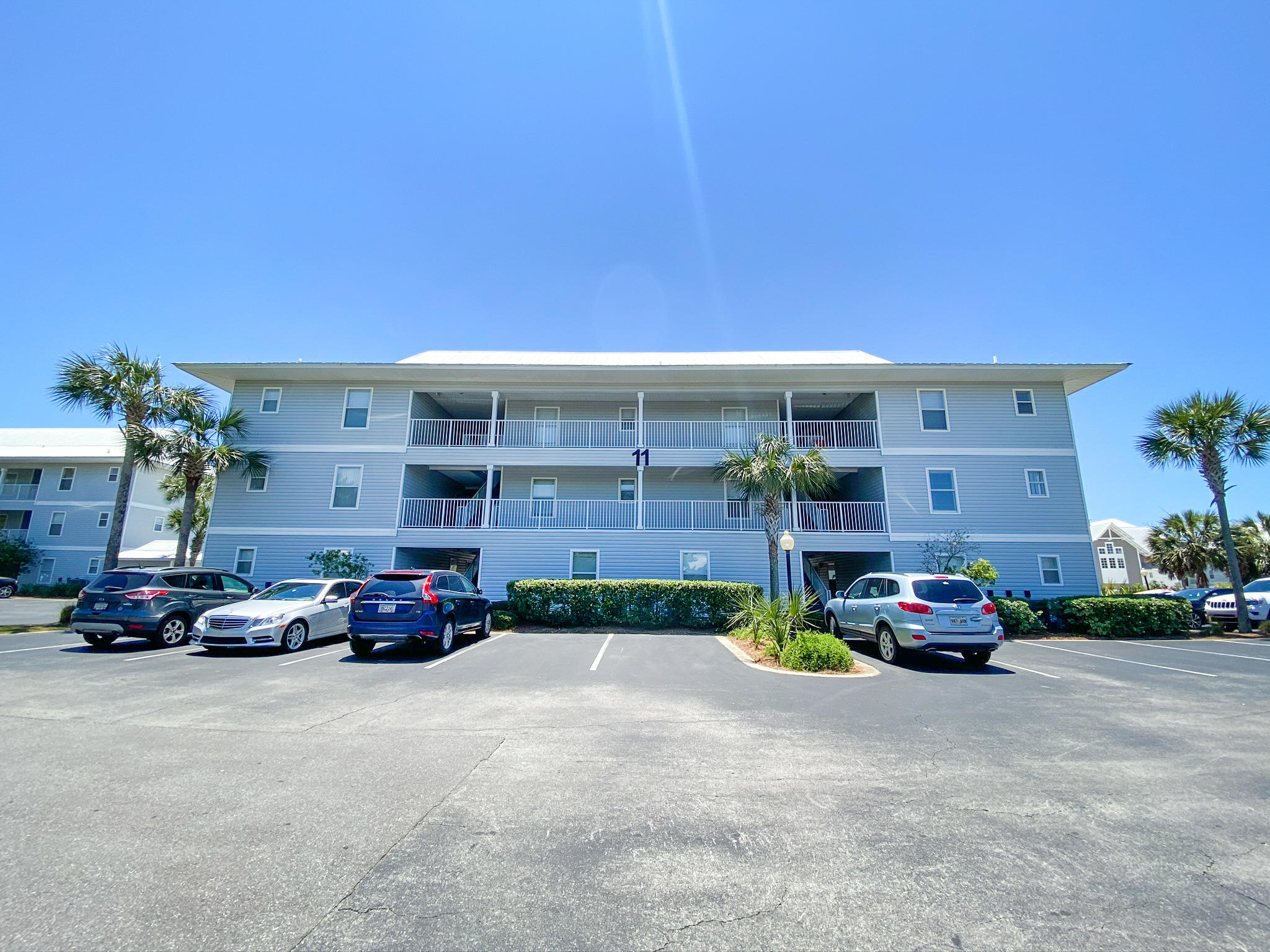 BEACHSIDE VILLAS CONDO - Residential