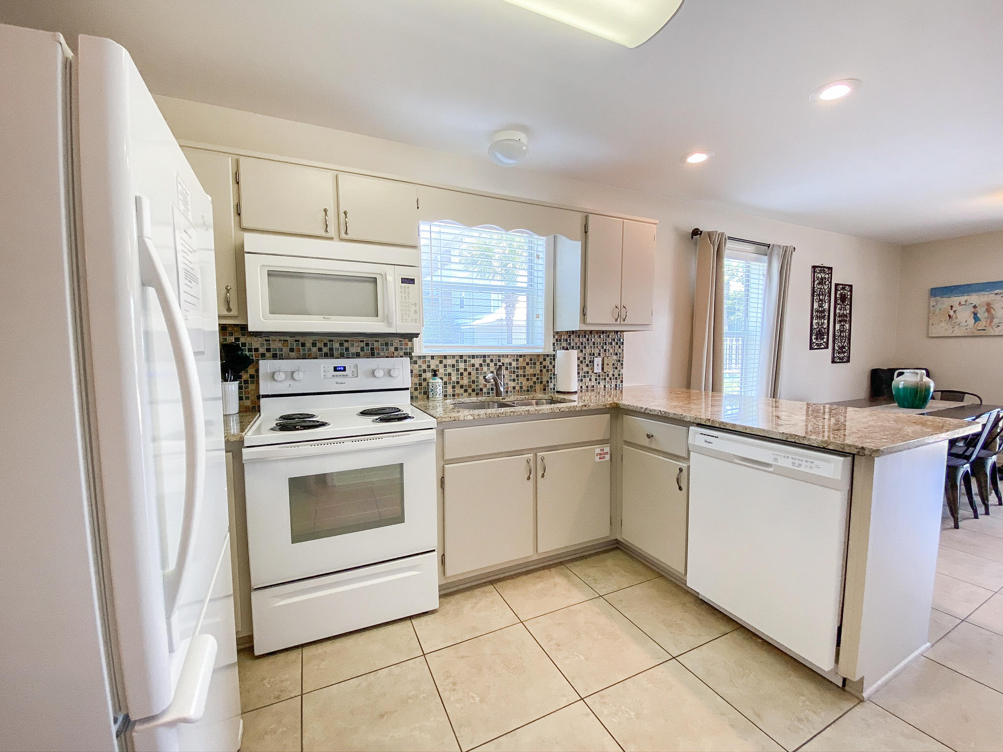 BEACHSIDE VILLAS CONDO - Residential