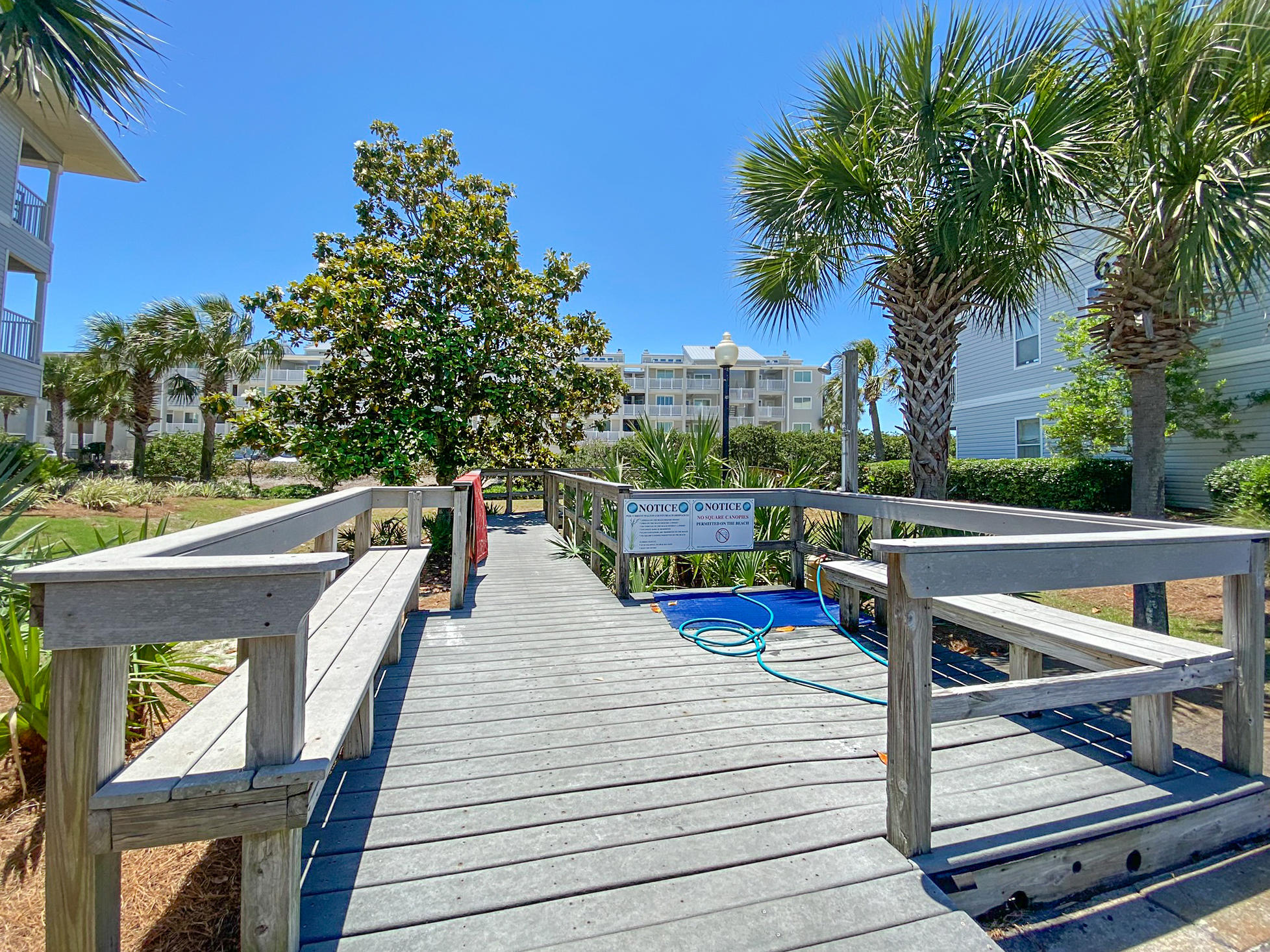 BEACHSIDE VILLAS CONDO - Residential