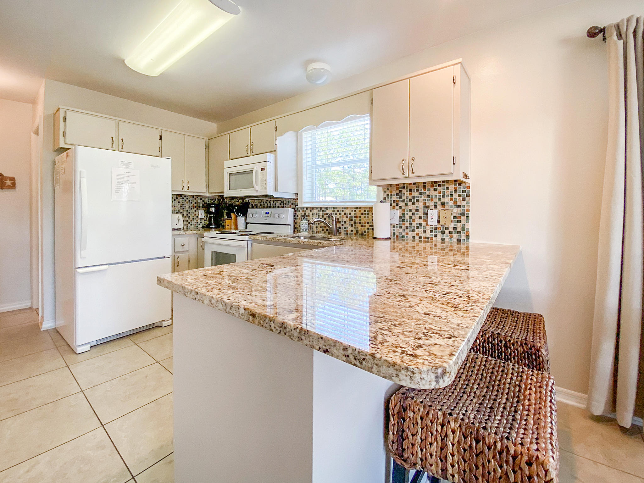 BEACHSIDE VILLAS CONDO - Residential