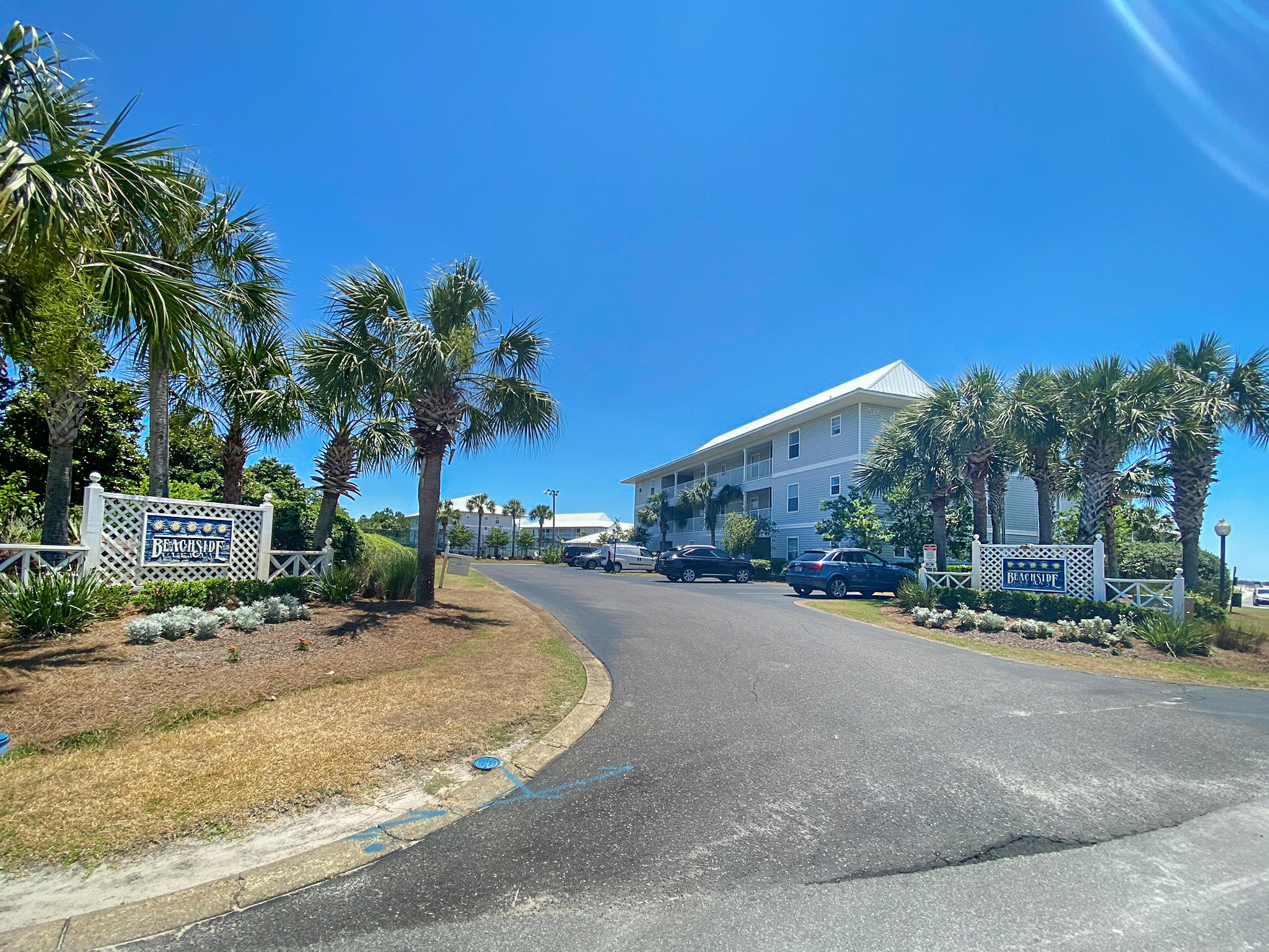 BEACHSIDE VILLAS CONDO - Residential