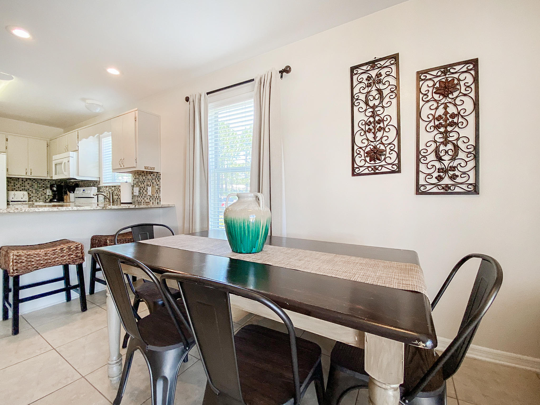 BEACHSIDE VILLAS CONDO - Residential