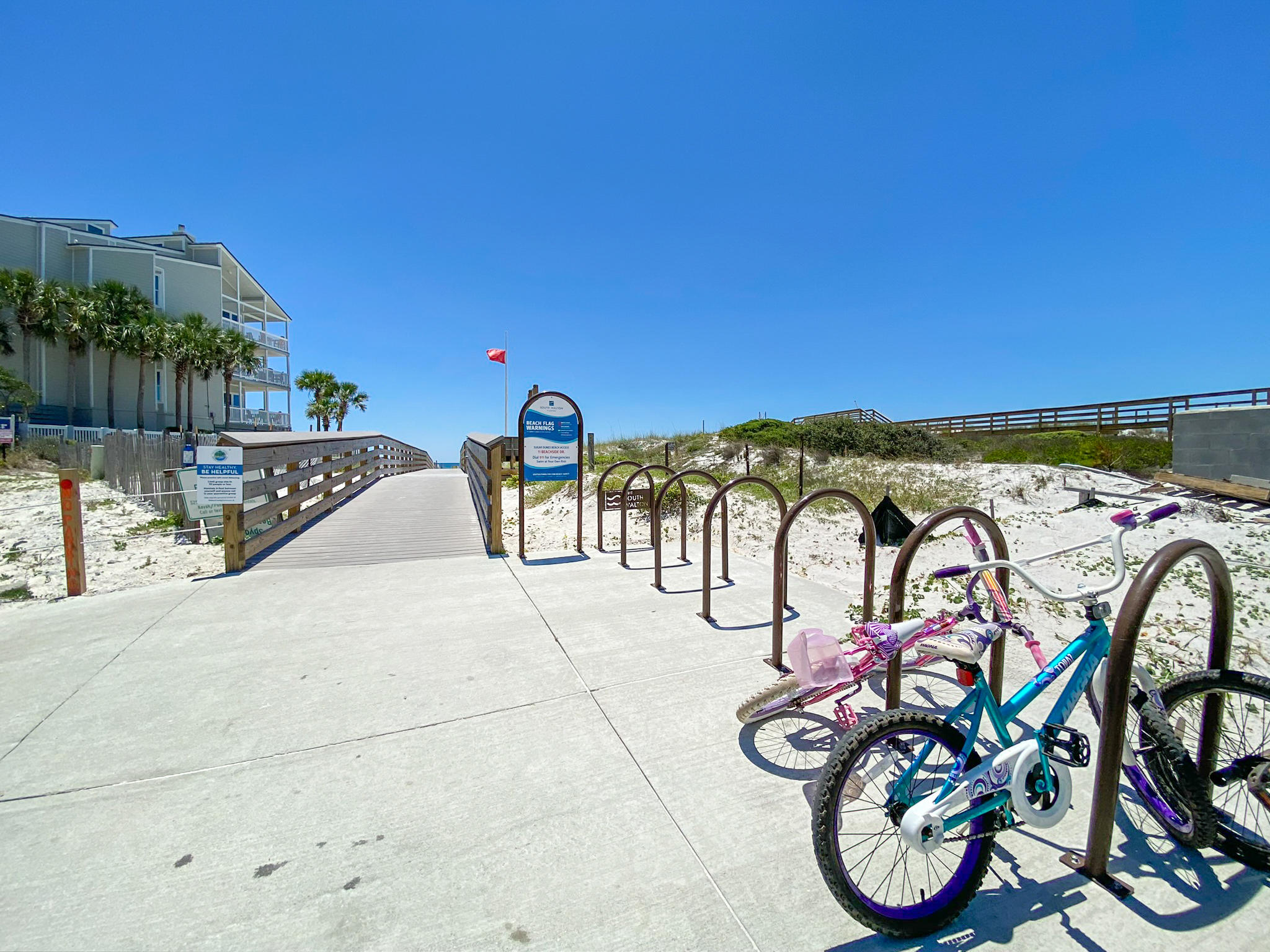 BEACHSIDE VILLAS CONDO - Residential