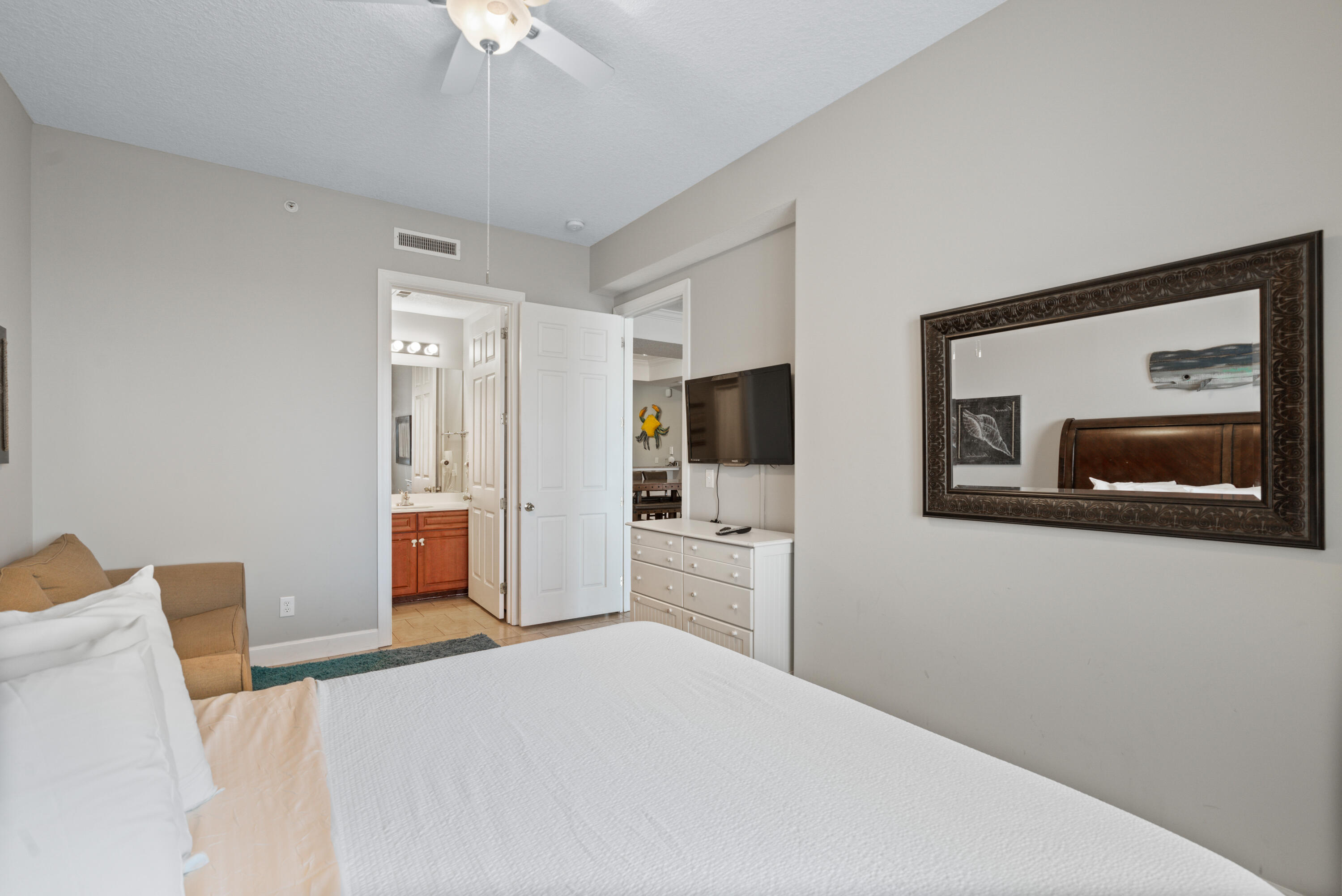 OCEAN RITZ - Residential