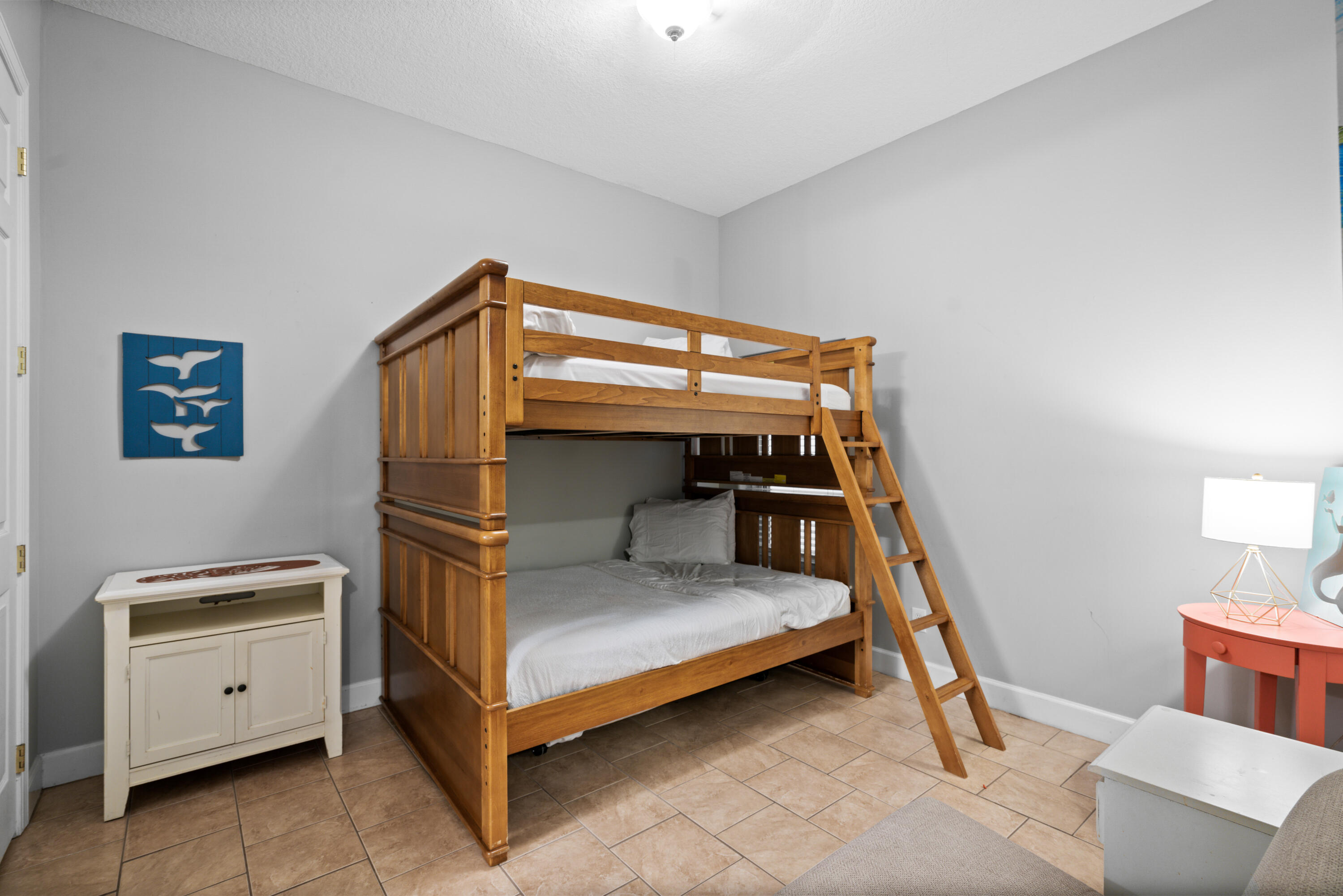 OCEAN RITZ - Residential