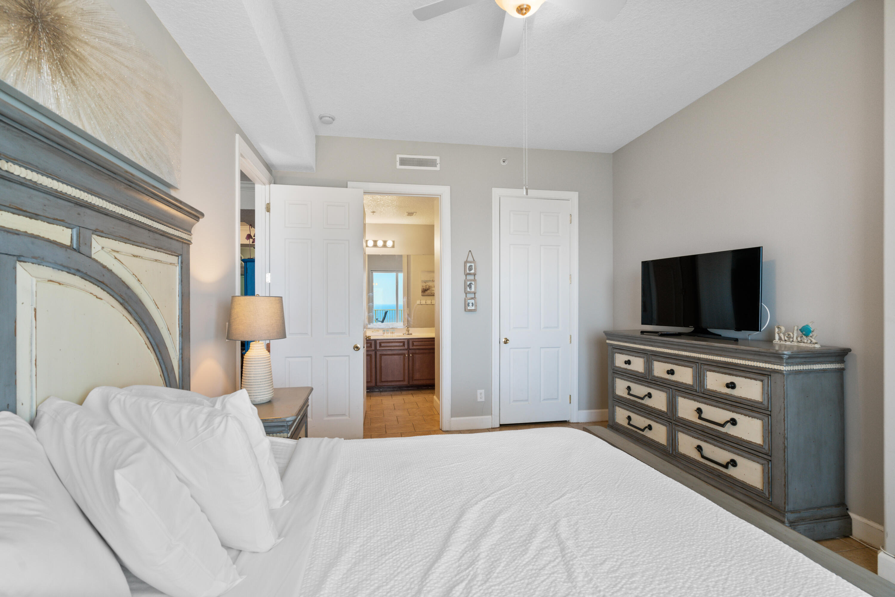 OCEAN RITZ - Residential