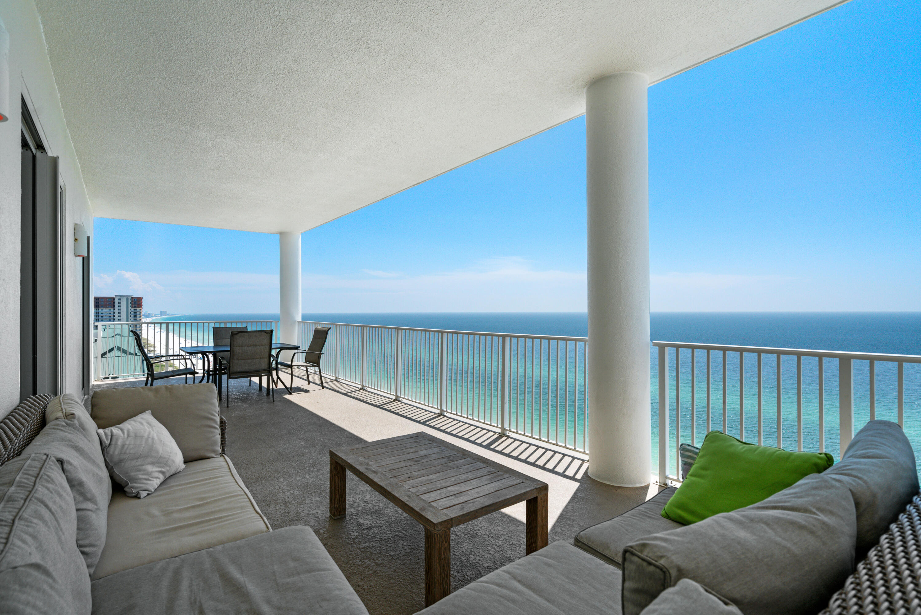 OCEAN RITZ - Residential