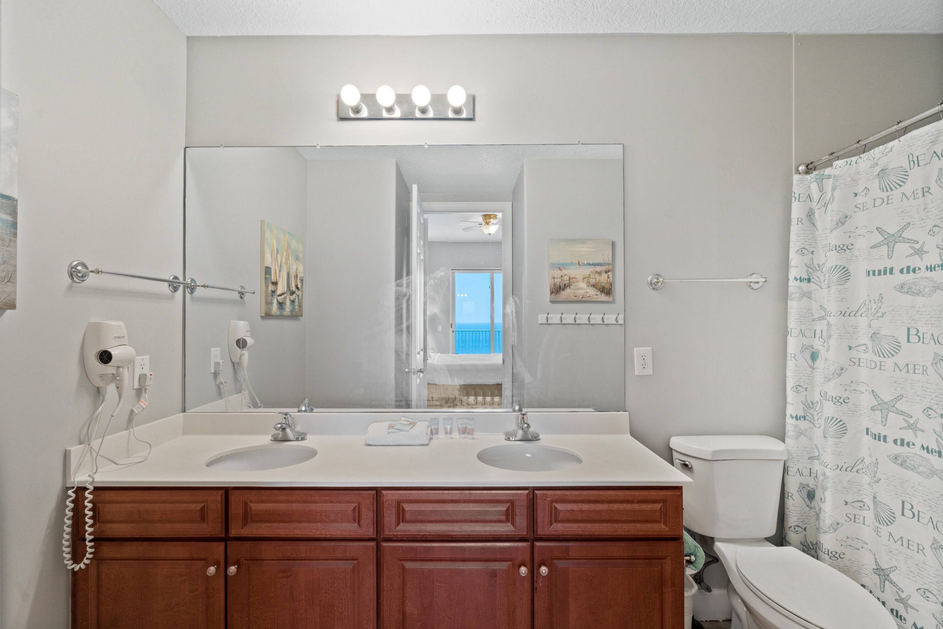 OCEAN RITZ - Residential