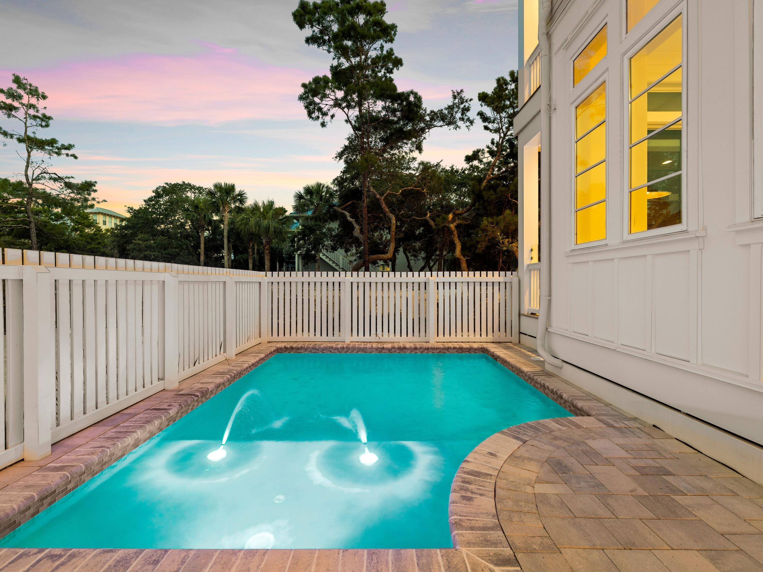 OLD FLORIDA BEACH - Residential